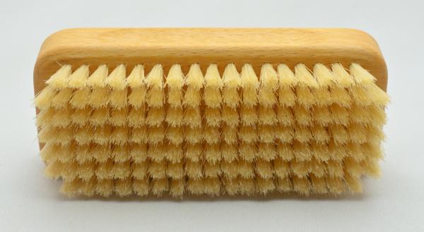 Ärzte Handwaschbürste, weiche Naturborsten, 7 Reihen, Griffmulde für guten Halt.